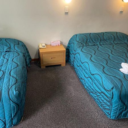 Pavlos Motel Ingle Farm Kültér fotó